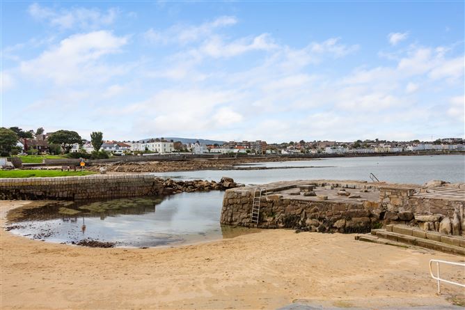 https://photos-a.propertyimages.ie/media/6/4/5/4960546/40c83d1e-2c04-4270-84d6-69fe9a2d5e43_l.jpg