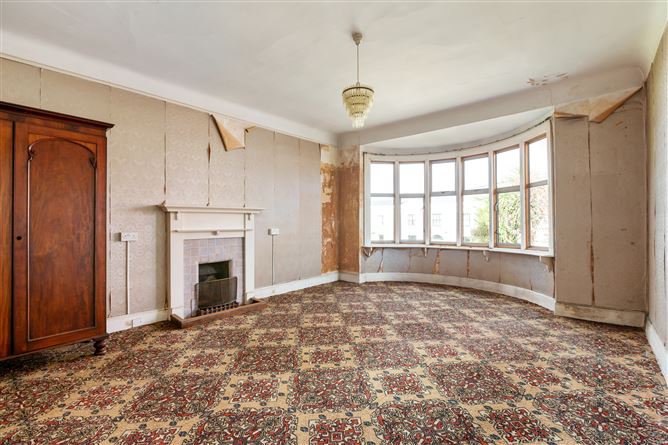 https://photos-a.propertyimages.ie/media/6/4/5/4960546/40c83d1e-2c04-4270-84d6-69fe9a2d5e43_l.jpg
