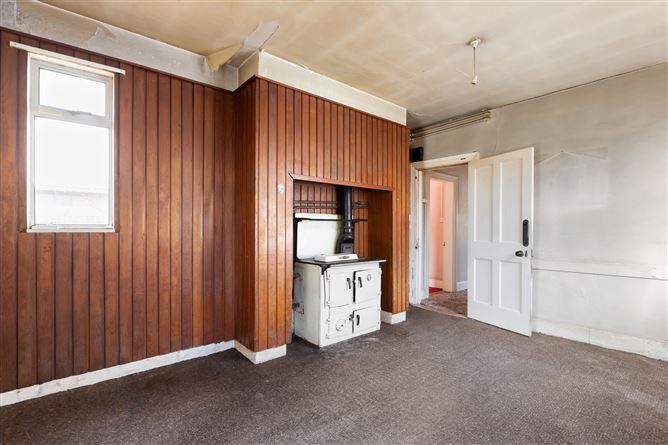 https://photos-a.propertyimages.ie/media/6/4/5/4960546/40c83d1e-2c04-4270-84d6-69fe9a2d5e43_l.jpg