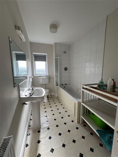 Apartment 39 Deerpark Court, Blessington, Wicklow