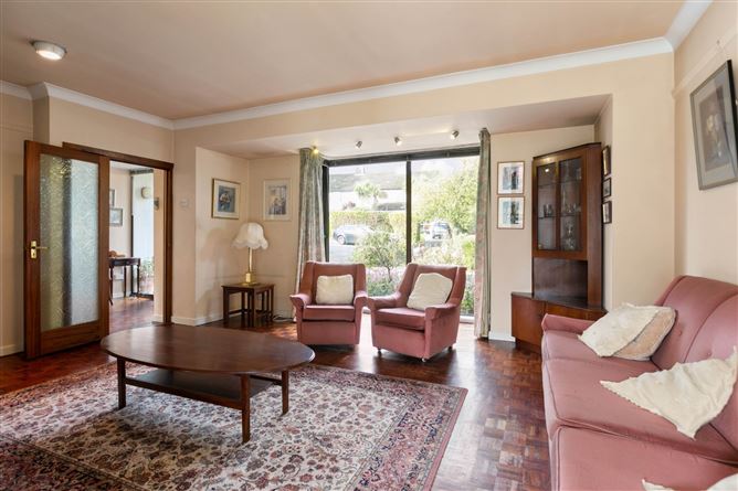 44 South Park, Foxrock, Dublin 18