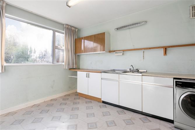 44 South Park, Foxrock, Dublin 18