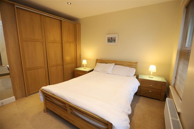 1 Cul an Tí, Higher O'Connell Street, Kinsale, Cork
