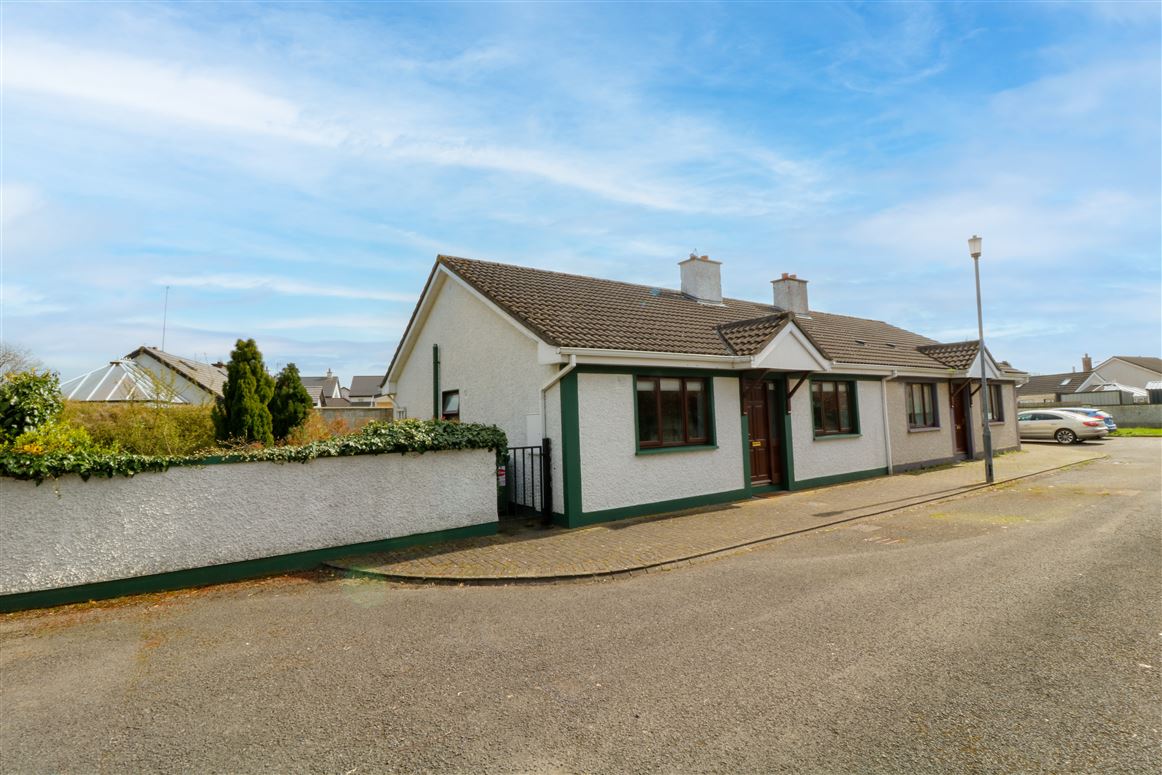 1 Blackstick Place, Prosperous, Kildare Henry Wiltshire Terenure