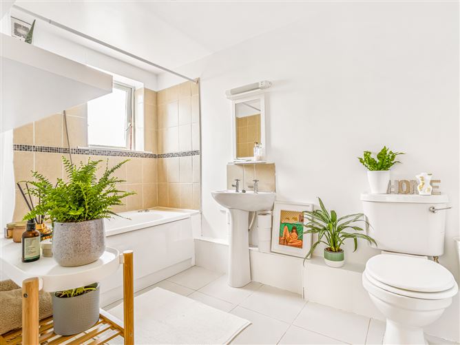 12 Millrace Garden, Saggart, Dublin