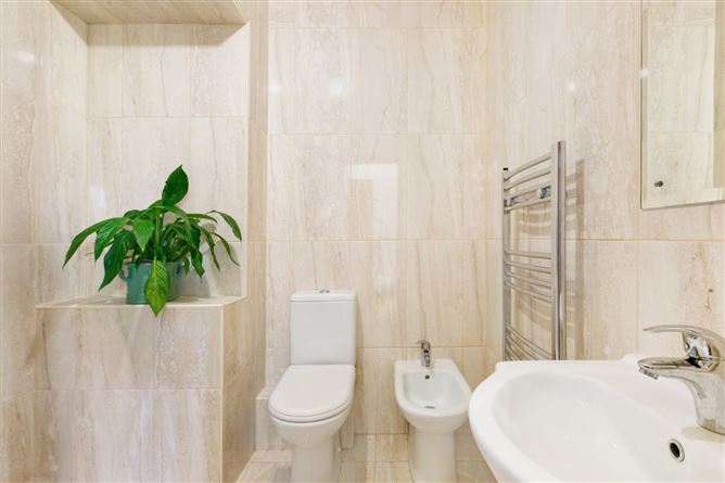 18 Merrion Village, Merrion Road, Dublin 4