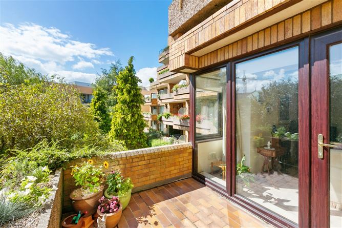 18 Merrion Village, Merrion Road, Dublin 4
