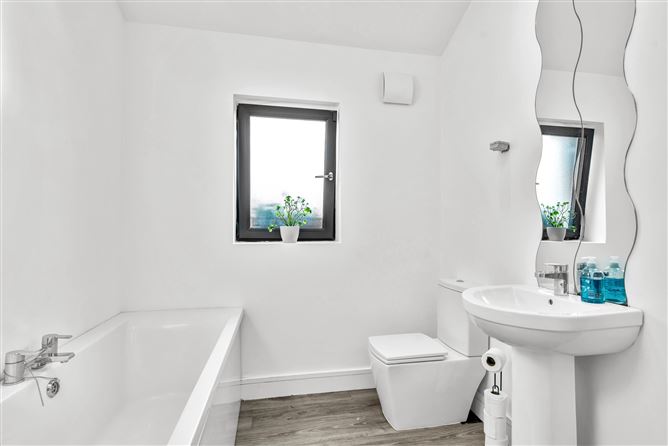 Residence on c. 1 Acre / 0.404 HA., Avalon, Tinode, Blessington, Wicklow