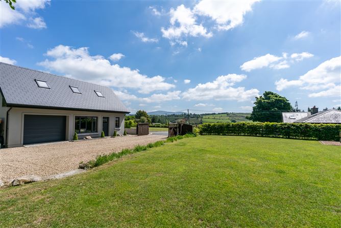 Residence on c. 1 Acre / 0.404 HA., Avalon, Tinode, Blessington, Wicklow