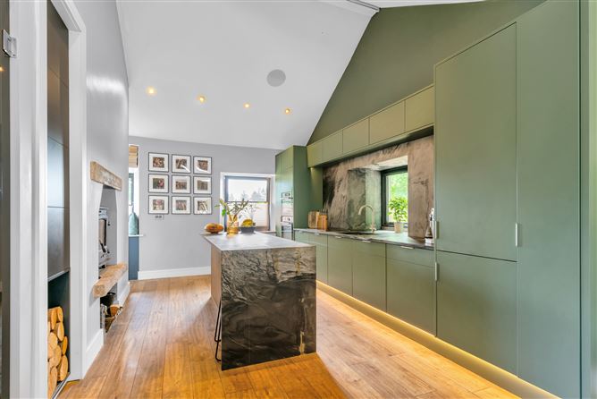 Residence on c. 1 Acre / 0.404 HA., Avalon, Tinode, Blessington, Wicklow