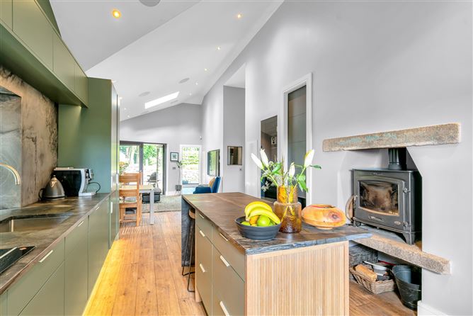 Residence on c. 1 Acre / 0.404 HA., Avalon, Tinode, Blessington, Wicklow