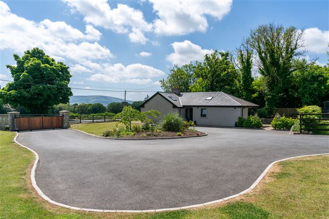 Residence on c. 1 Acre / 0.404 HA., Avalon, Tinode, Blessington, Wicklow