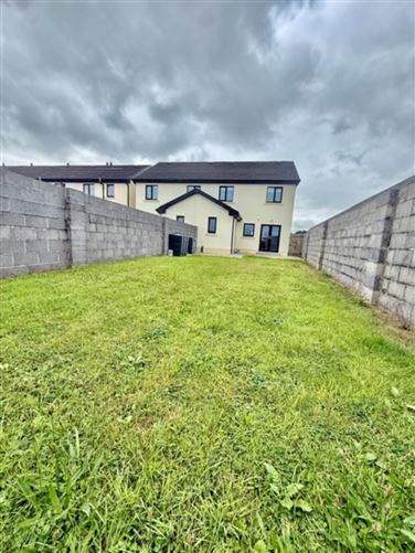 Photo 18 of 19 — 81 Carraig Mor, Caheroaun, Loughrea, County Galway