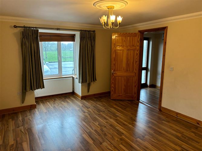 Photo 10 of 25 — 24 Hazel Lawns, Ballyhaunis, Mayo