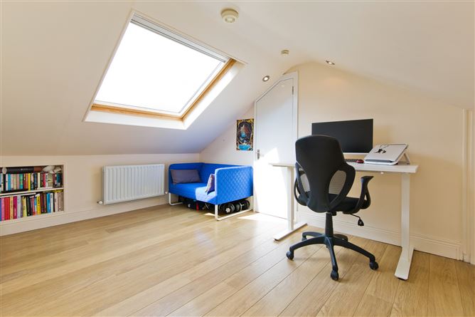 23 Glencairn Lawn, The Gallops, Leopardstown, Dublin 18