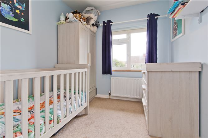 23 Glencairn Lawn, The Gallops, Leopardstown, Dublin 18