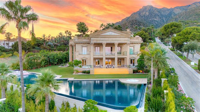 Photo 30 of 30 — Marbella, Marbella Golden Mile, Sierra Blanca, Spain