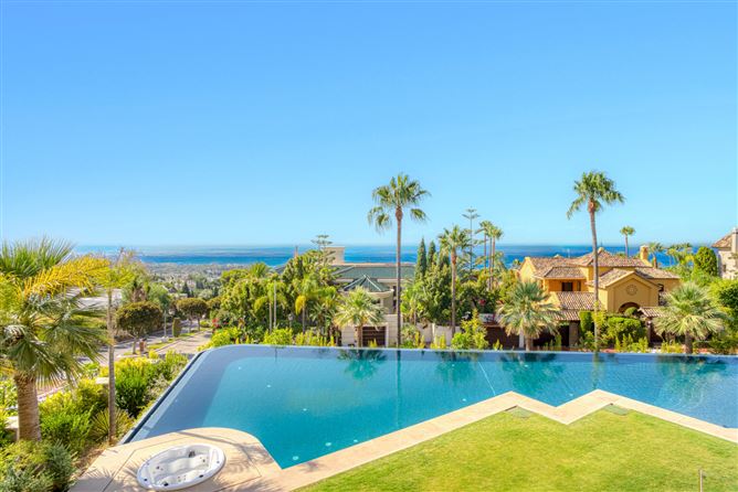 Photo 23 of 30 — Marbella, Marbella Golden Mile, Sierra Blanca, Spain