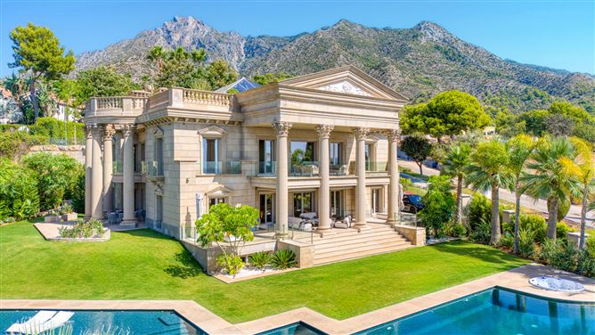 Photo 25 of 30 — Marbella, Marbella Golden Mile, Sierra Blanca, Spain