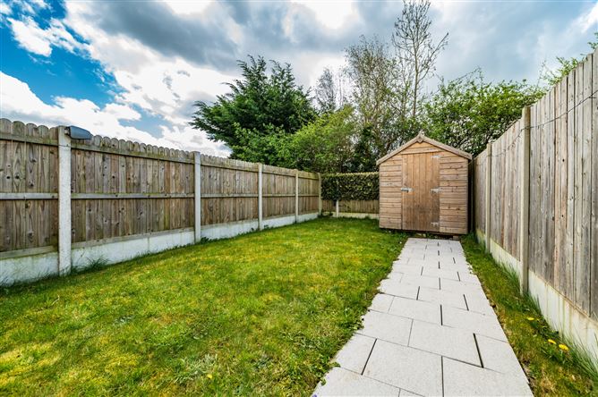 https://photos-a.propertyimages.ie/media/6/4/7/5002746/8492e0ad-4418-41fb-ac00-92afa4ad2269_l.jpg