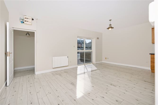 Photo 9 of 24 — 42 Melrose Court, Upper Georges Street, Co.Wexford