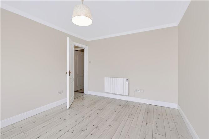 Photo 12 of 24 — 42 Melrose Court, Upper Georges Street, Co.Wexford