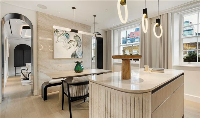 Montpelier Muse,London,Greater London,United Kingdom
