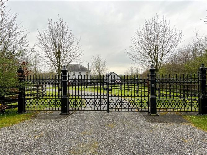 Manderley, Dunbell Big, Maddoxtown, Sion Road, Kilkenny