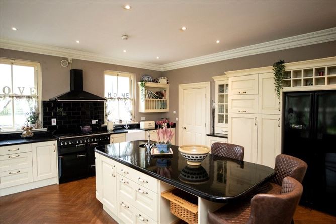 Manderley, Dunbell Big, Maddoxtown, Sion Road, Kilkenny