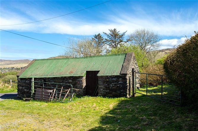 Gortnabulliga, Eyeries, Beara, Co. Cork