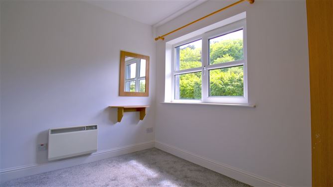 20 Harbour Court, Courtmacsherry,   West Cork