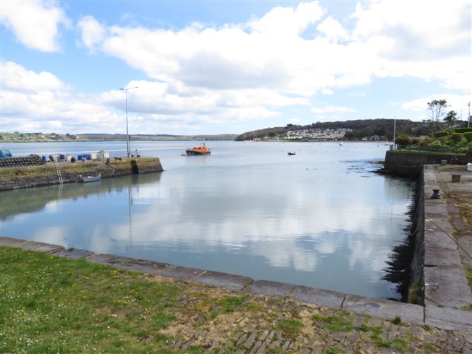 20 Harbour Court, Courtmacsherry,   West Cork
