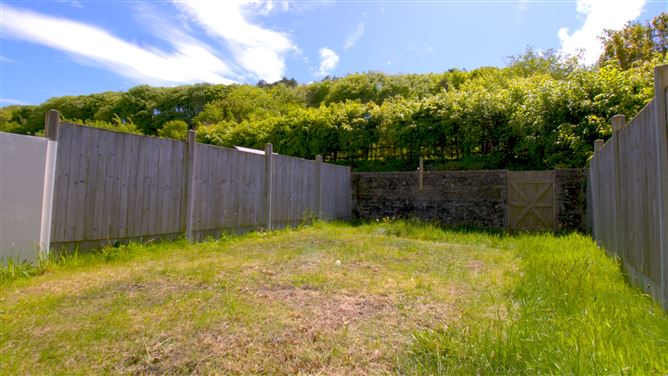 20 Harbour Court, Courtmacsherry,   West Cork