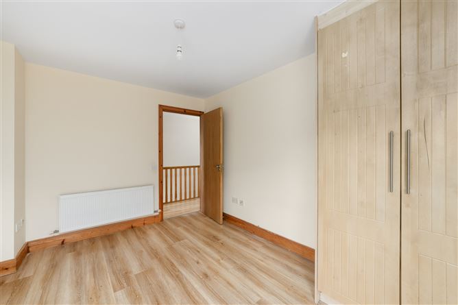 19 Castlegate Drive, Adamstown, Co.Dublin