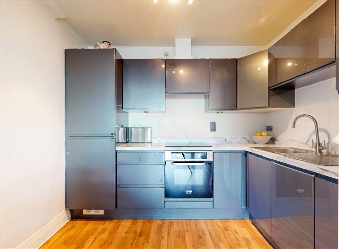 218 hampton square, Navan Road, Dublin 7