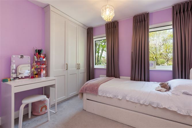 Photo 15 of 22 — 5 Hadleigh Green, Castleknock, Dublin 15