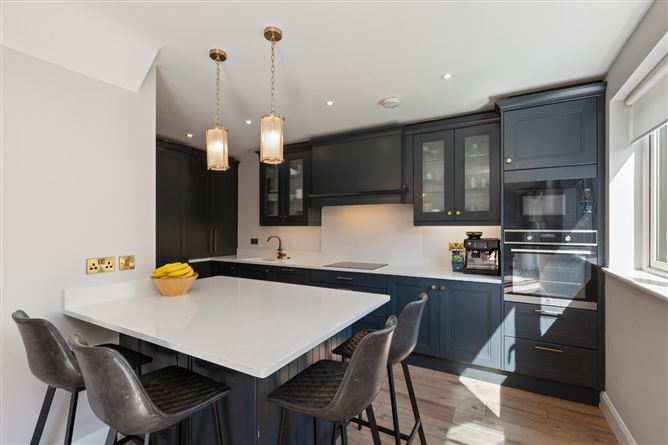 Photo 6 of 22 — 5 Hadleigh Green, Castleknock, Dublin 15