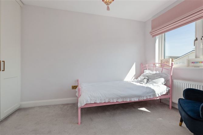Photo 16 of 22 — 5 Hadleigh Green, Castleknock, Dublin 15