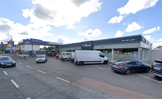 Photo 12 of 13 — Service Station + Convenience Store, Station Road, Castlebar, Co. Mayo, Mayo, Ireland