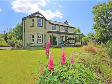 Honeysuckle Lodge, Ardataggle, O'Briens Bridge, Co. Clare