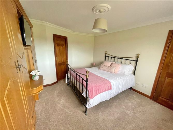 20 Manor Wood, Monaghan