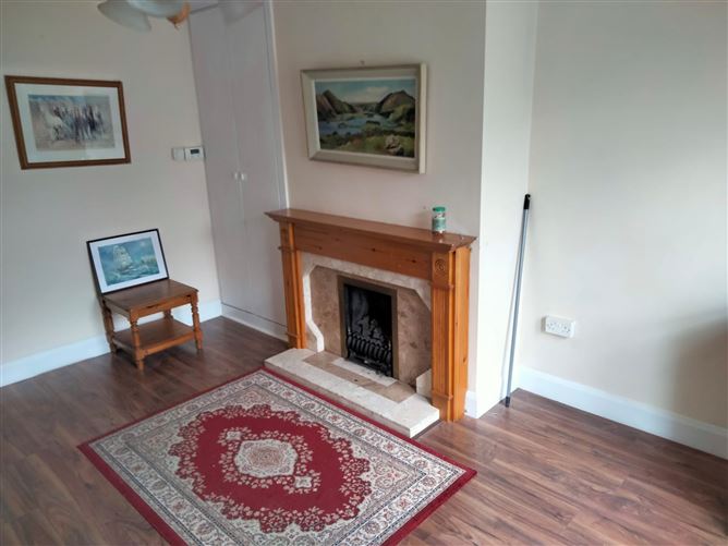 114 Connolly Road, Ballyphehane, Cork Barry Auctioneers & Valuers