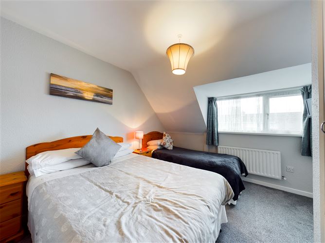 Villa Saint John, Athlone West, Westmeath