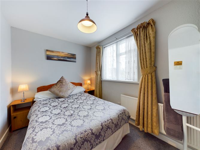 Villa Saint John, Athlone West, Westmeath