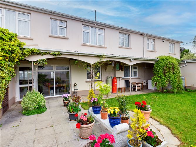 Villa Saint John, Athlone West, Westmeath