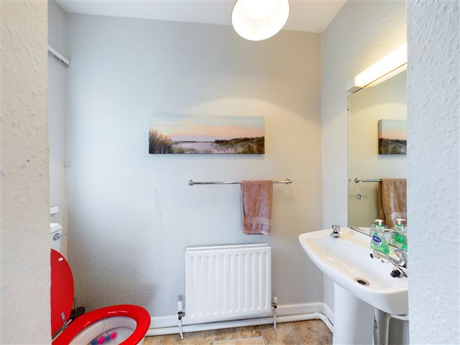 Villa Saint John, Athlone West, Westmeath