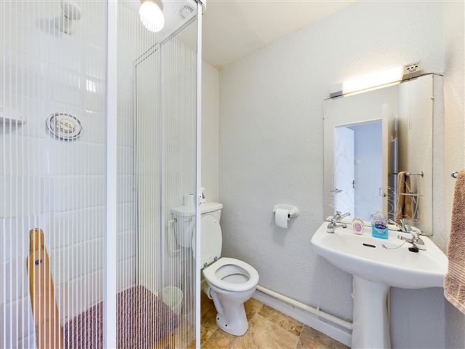 Villa Saint John, Athlone West, Westmeath