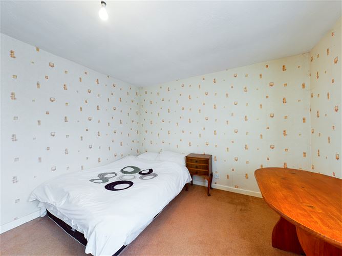 Villa Saint John, Athlone West, Westmeath