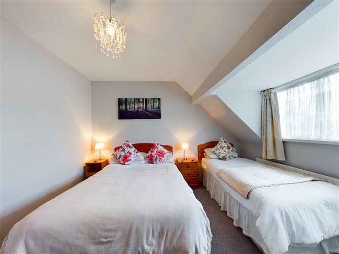 Villa Saint John, Athlone West, Westmeath