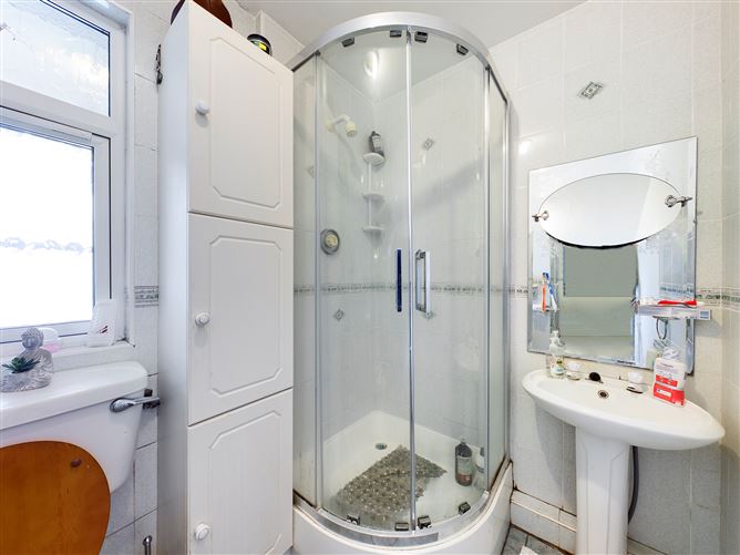 Villa Saint John, Athlone West, Westmeath